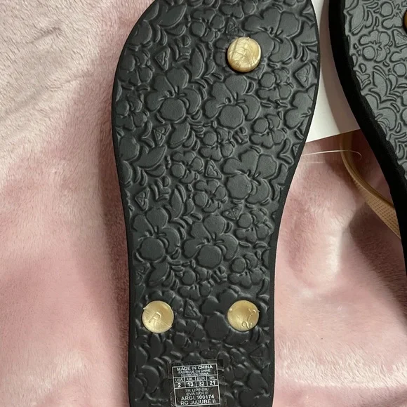 COPY - Roxy Slippers - Picture 2 of 3